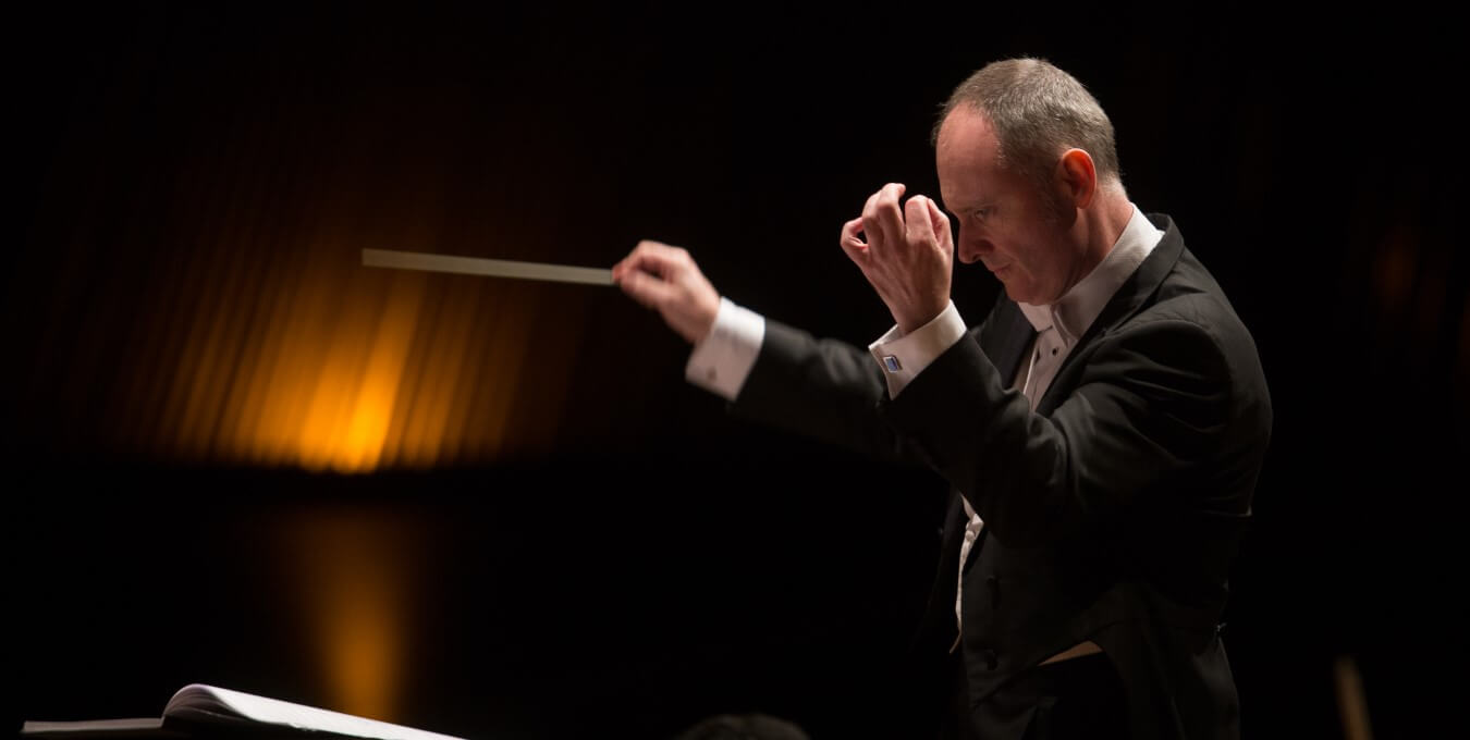 Neil Thomson conducts Rimsky-Korsakov, Rodrigo and Elgar