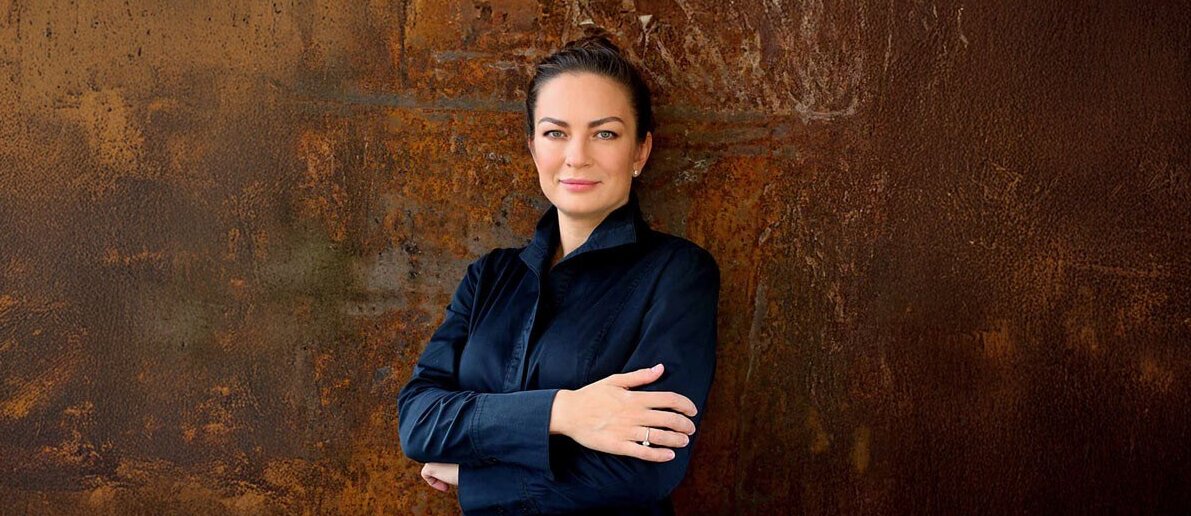 Alevtina Ioffe conducts Čajkovskij and Rachmaninov