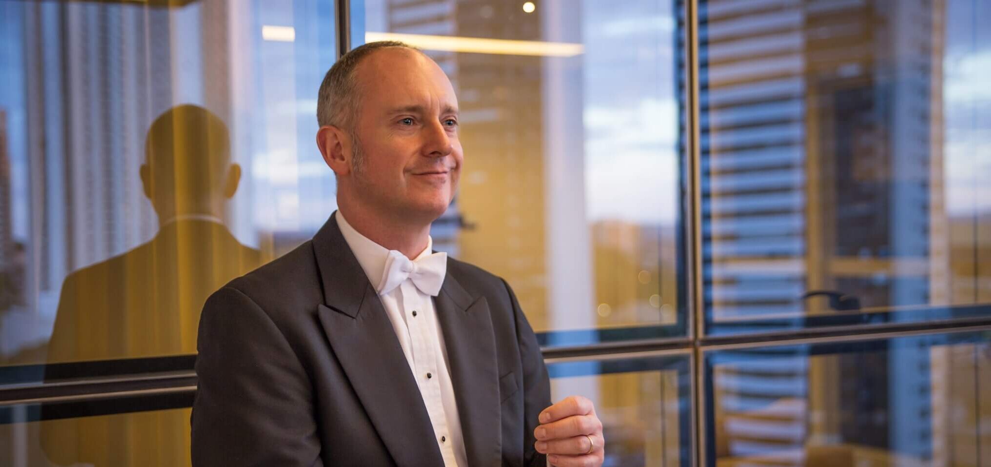 Neil Thomson conducts Rimsky-Korsakov, Rodrigo and Elgar